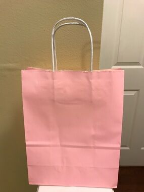 free shipping & earring giveaway